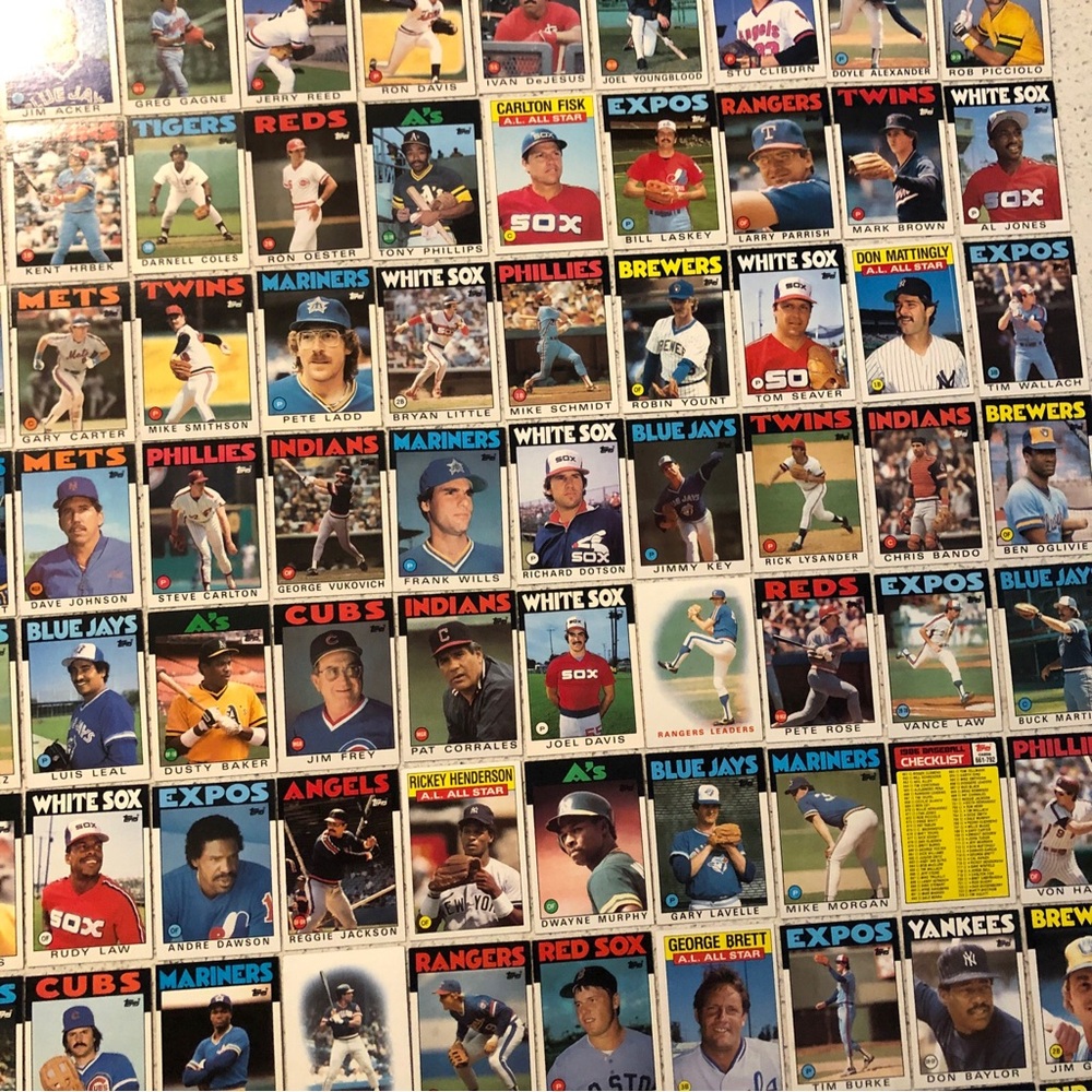 (100) 1986 Topps Baseball Cards Pete Rose Reggie Jackson George Brett Mattingly